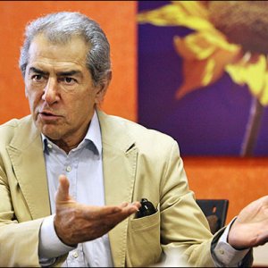 شکایت فرامرز قریبیان از آرش معیریان و رسانه های تصویری