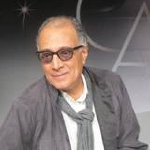 عباس کیارستمی نشان افتخار دولت ژاپن را دریافت کرد