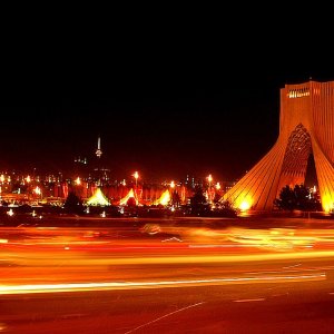 مسجد جامعی: شهر تهران نیازمند رفتار هنرمندانه است